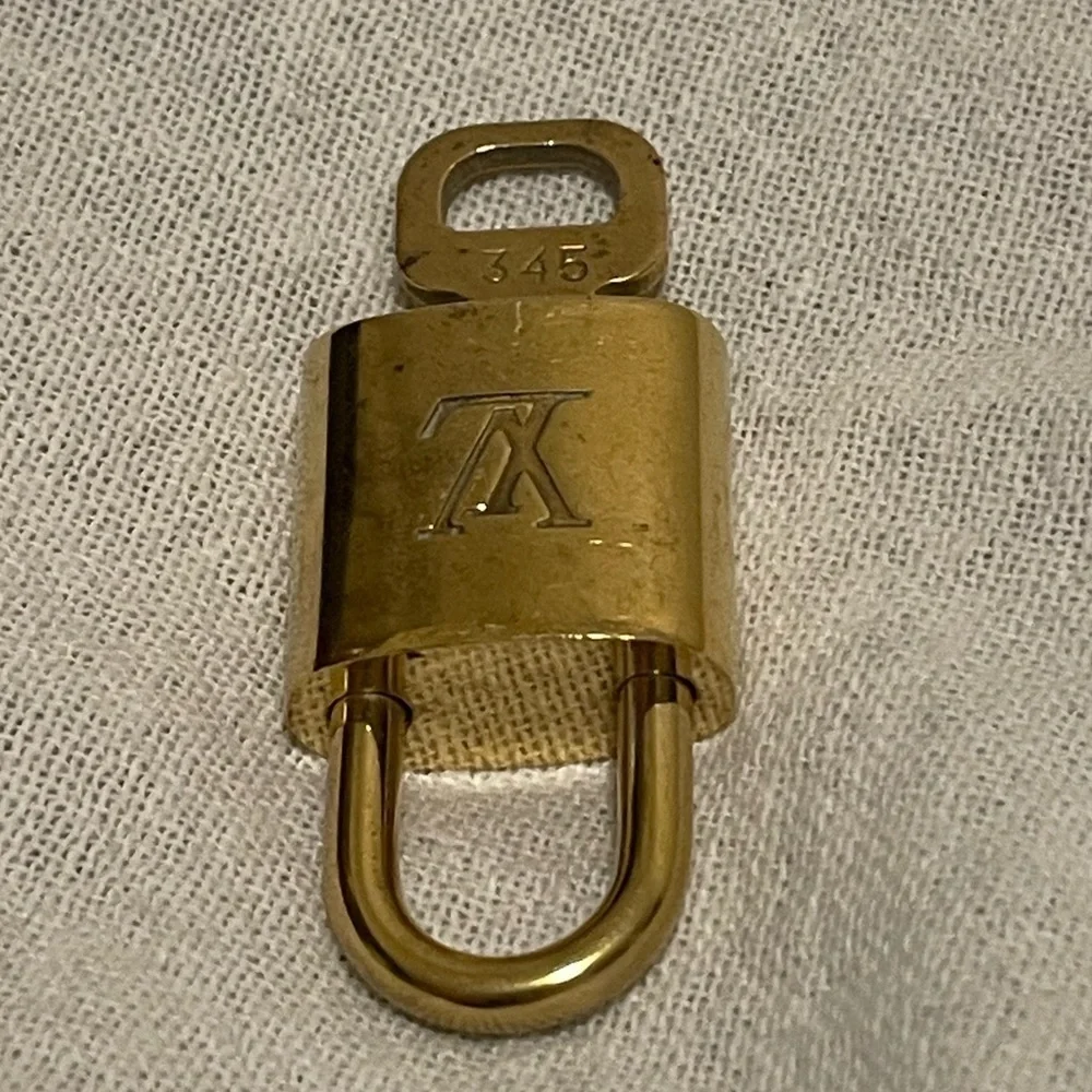 Louis Vuitton Lock and Key 345